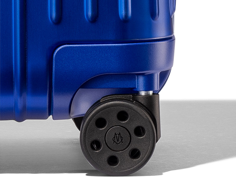 علامة "ريموا" تضفي لونَين مميّزين على مجموعة حقائب  "أوريجينال" المصنوعة من الألمنيوم